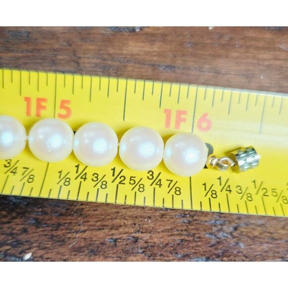 Vintage Faux Creamy Pearl Necklace High Quality with Barrel Clasp 18" Long - Picture 5 of 6